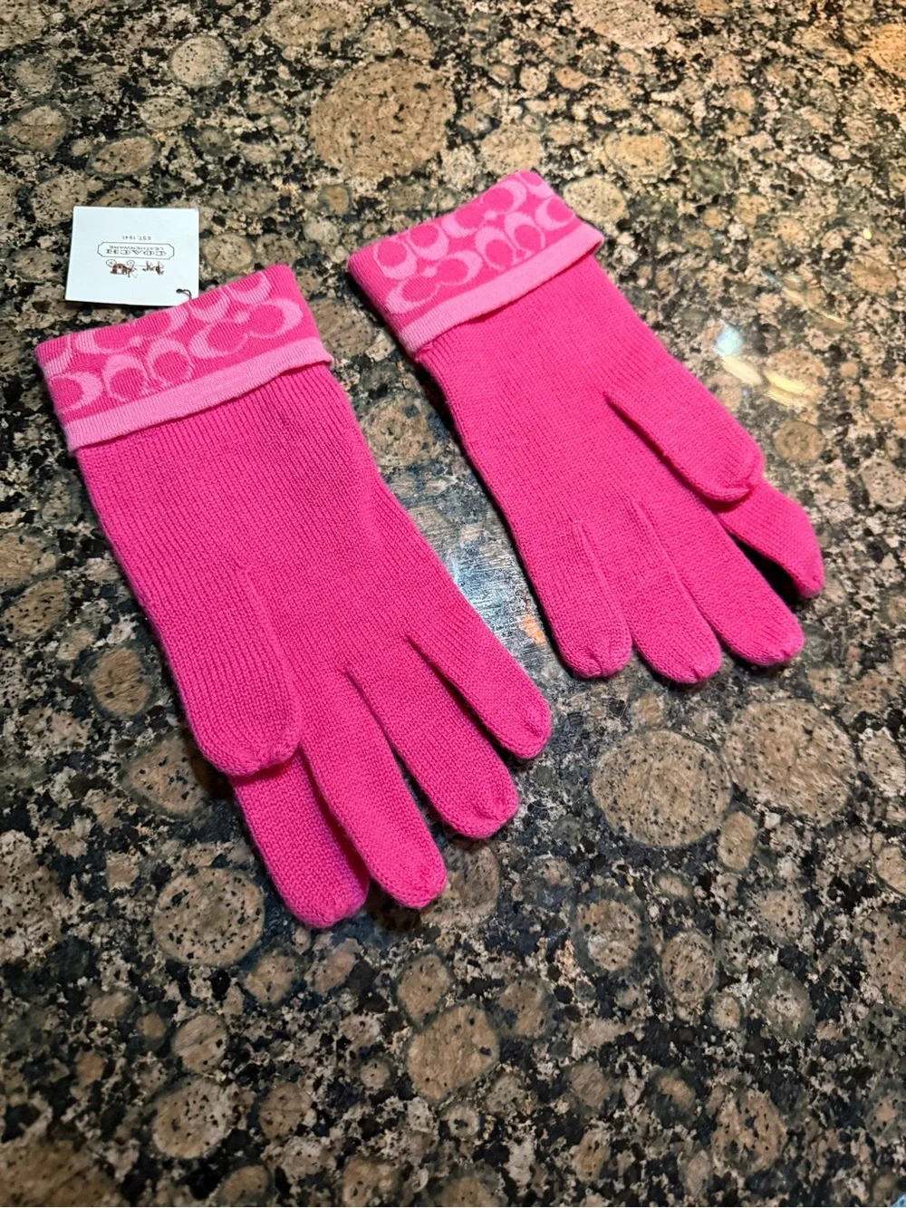 Coach signature print pink wool gloves